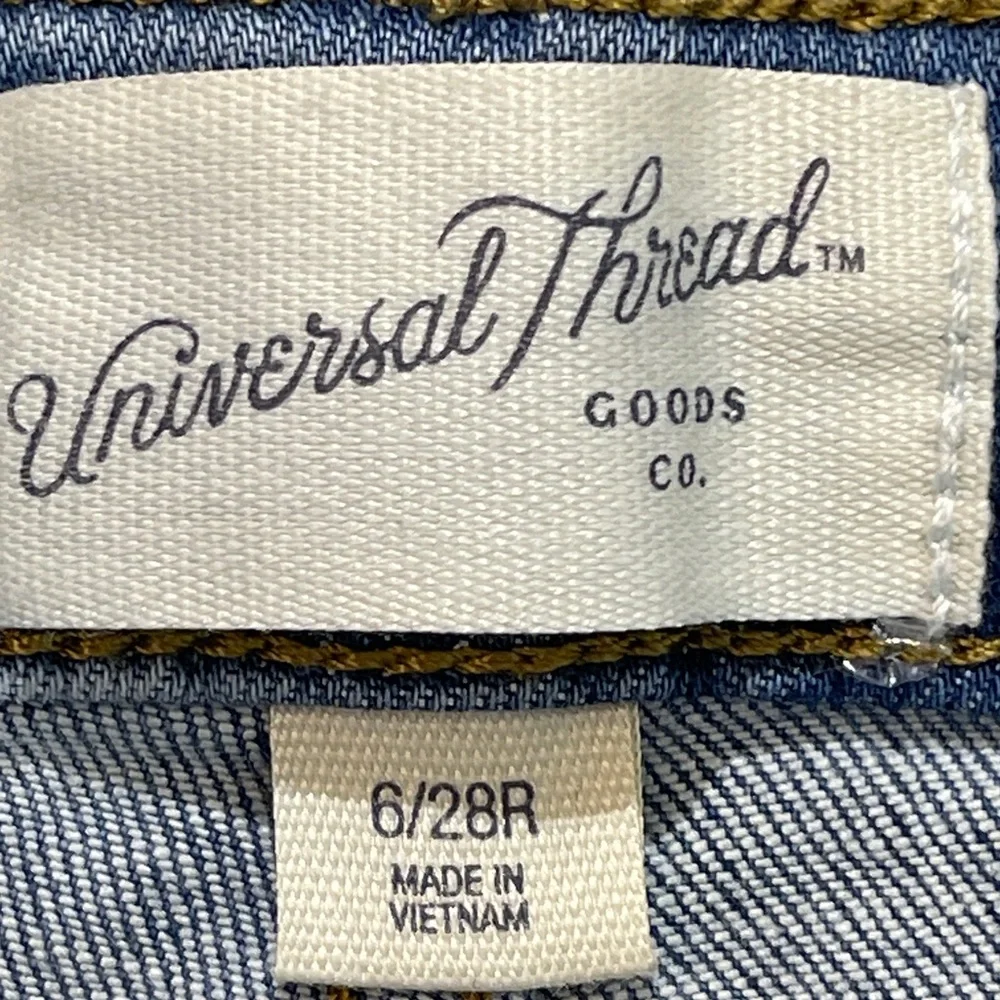 Universal Thread WOMENS SIZE 6/28R Blue High Rise SKINNY DISTRESSED JEANS